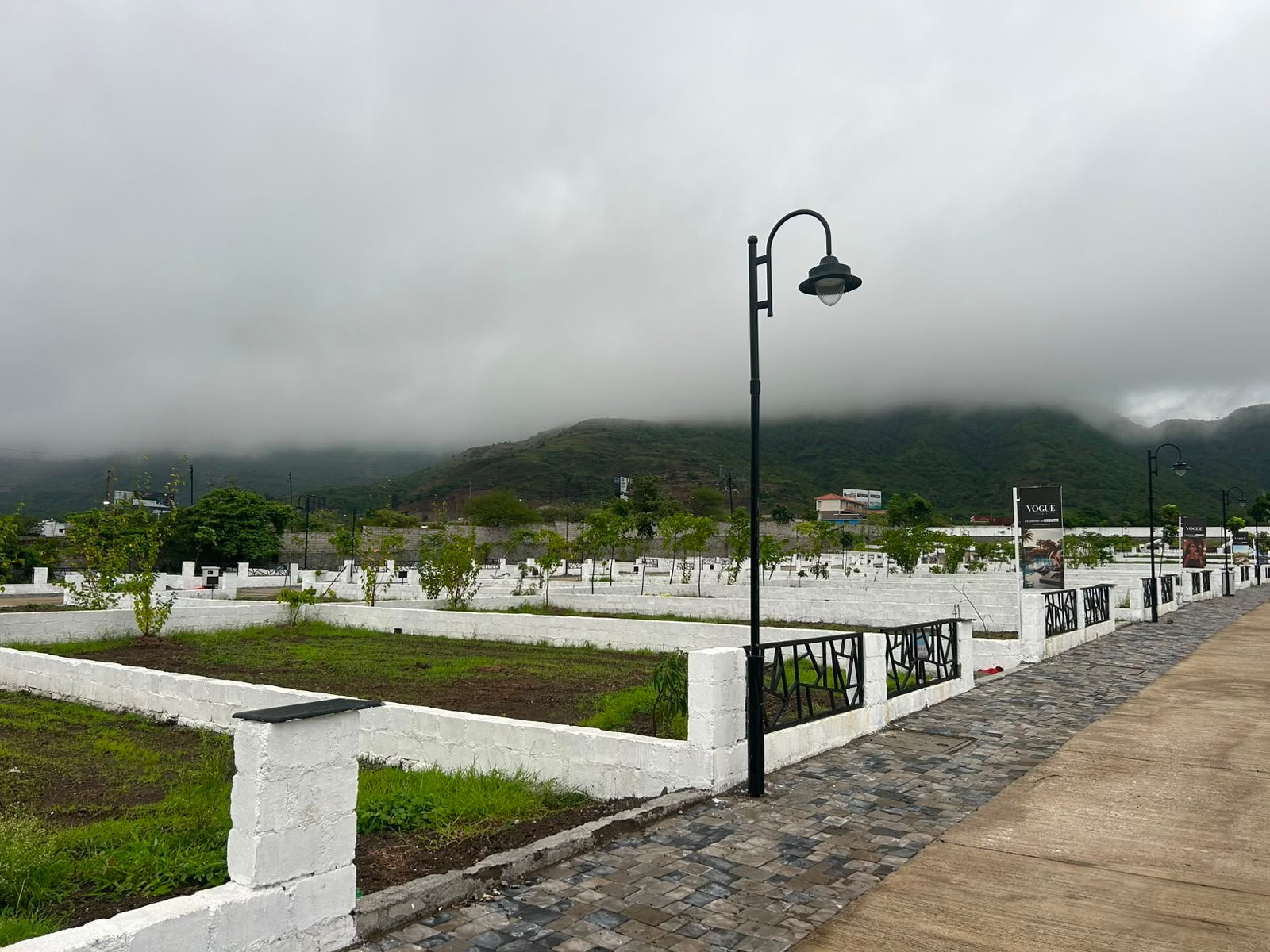 Vogue Estate — site plots and pathway